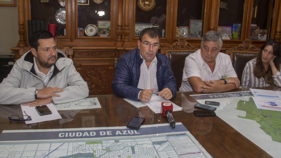 El intendente Hernán Bertellys encabezó en su despacho los anuncios relacionados con las medidas políticas y sanitarias relacionadas a la prevención del Coronavirus.