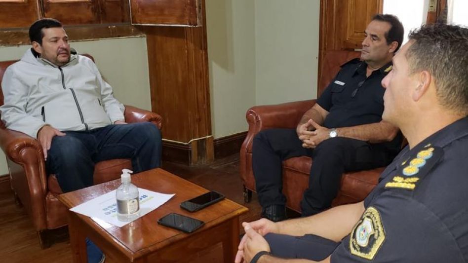 Analizar el comportamiento de la ciudadanía, por estos días obligada a cumplir el aislamiento obligatorio por el coronavirus. Tema de la reunión que Alejandro Vieyra mantuvo con las máximas autoridade