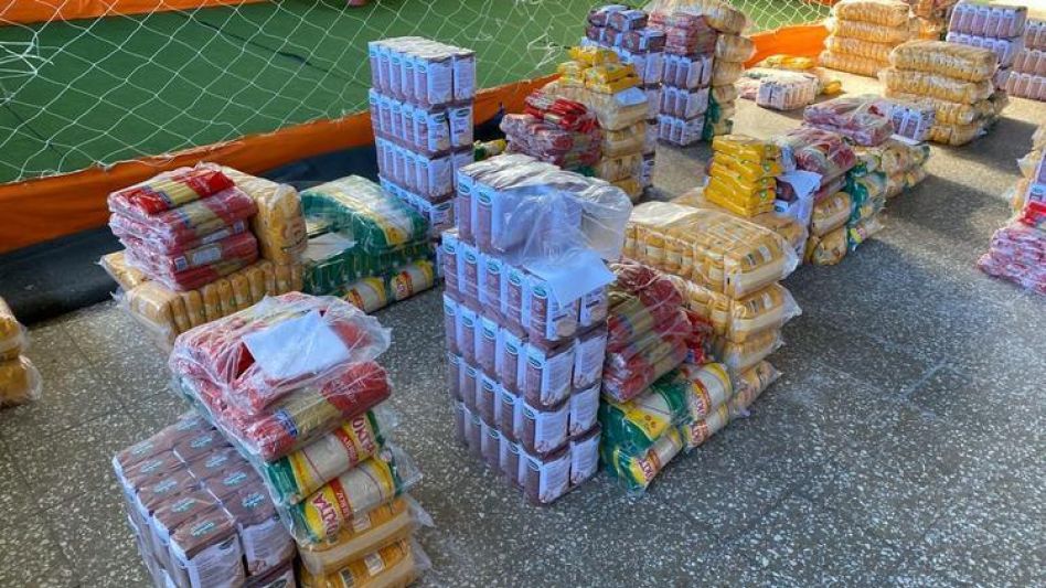Cuidemos Azul dona alimentos a familias de la ciudad