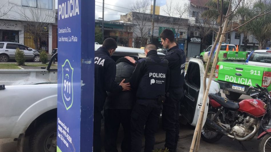 Acusado de abusar de sus nietas, rechazaron la   prisión domiciliaria para un ex agente del SPB 