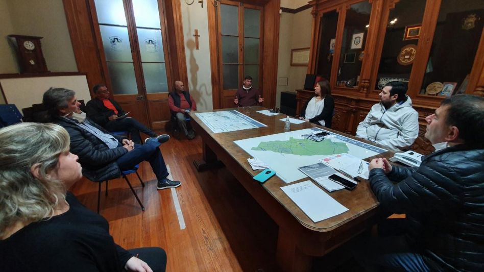 Reunión con los delegados de las localidades del Partido