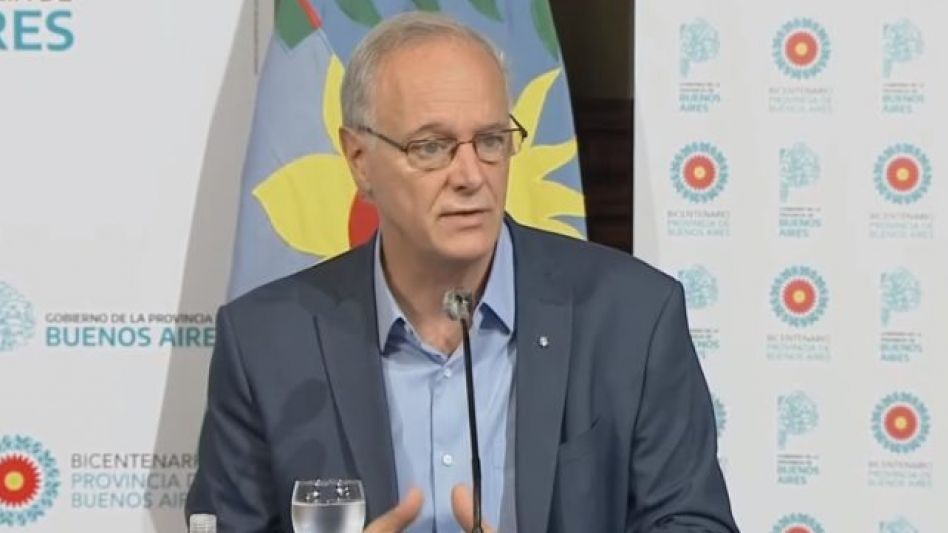Gollan dijo que es más común el contagio entre médicos a que contraigan el virus de pacientes