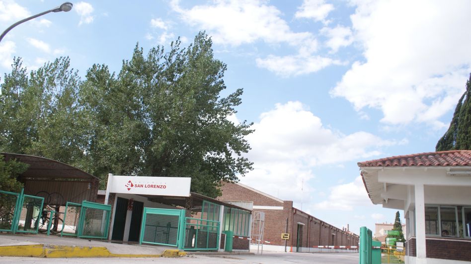 San Lorenzo pagó aproximadamente el 60   por ciento de los salarios de sus operarios 