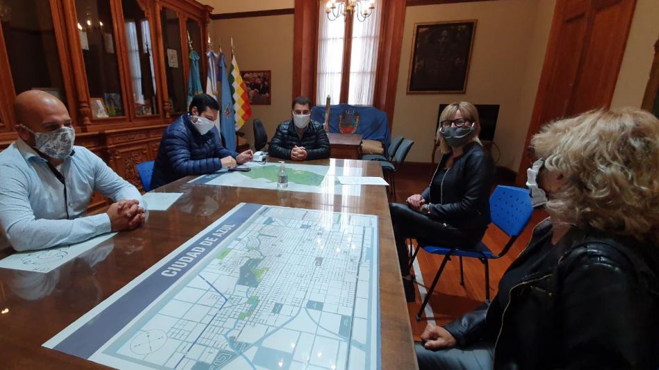 Reunión con peluqueros y profesionales