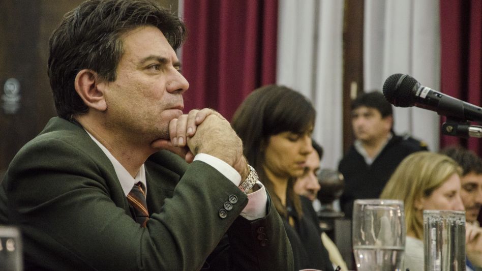Según Fernández, los pedidos que se han formulado son para que esta situación se evalúe ahora, para que se trabaje preventivamente para poder decir qué se hace con estas personas en grupos de riesgo.