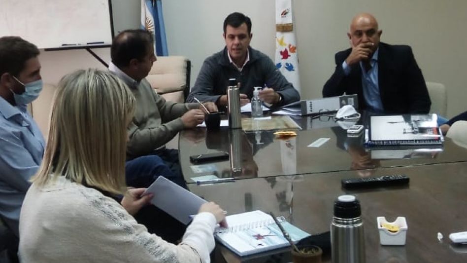 Reunión de concejales con autoridades de la CEAL