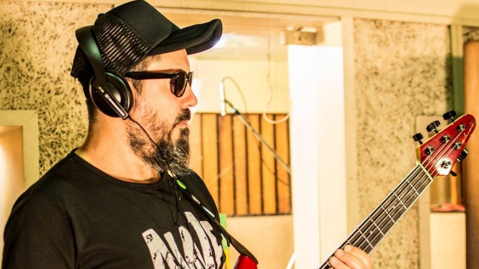 ?Creo que el que conjuga todo lo que un artista debe tener para satisfacer mis gustos personales es Gustavo Cerati??, manifestó el ?Bara?. GENTILEZA SEBASTIÁN LARA