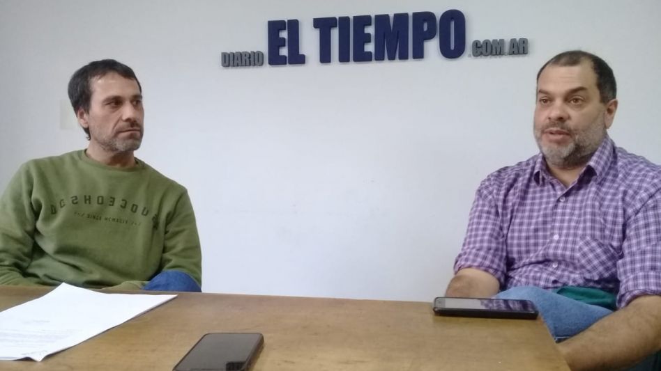 El concejal de Todos Azul, Silvio Santillán y el investigador del CONICET, Alberto Lencina, hablaron sobre la propuesta que le hicieron al Ejecutivo para mejorar los controles sanitarios en los acceso