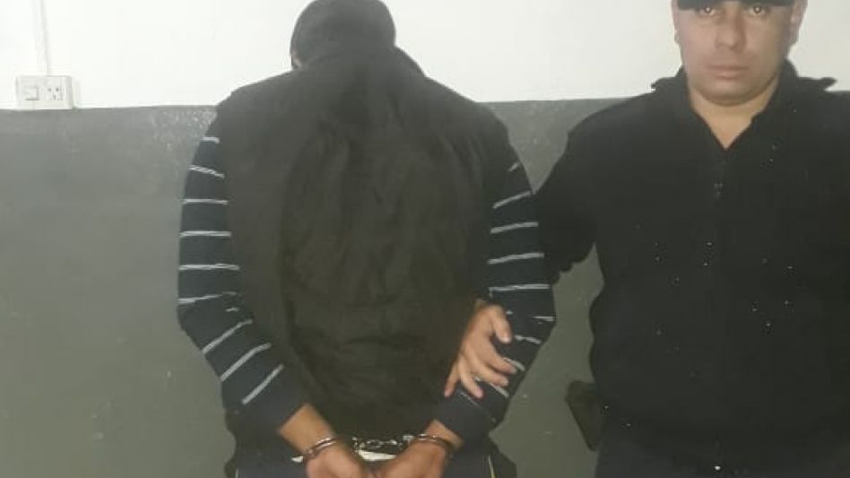 El acusado de este caso de violencia de género, un azuleño de 27 años, fue detenido en horas de la noche de este martes.
