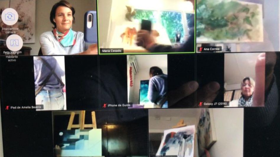 Captura de pantalla de Zoom cuando Patricia Valentín se contacta con sus alumnos. 