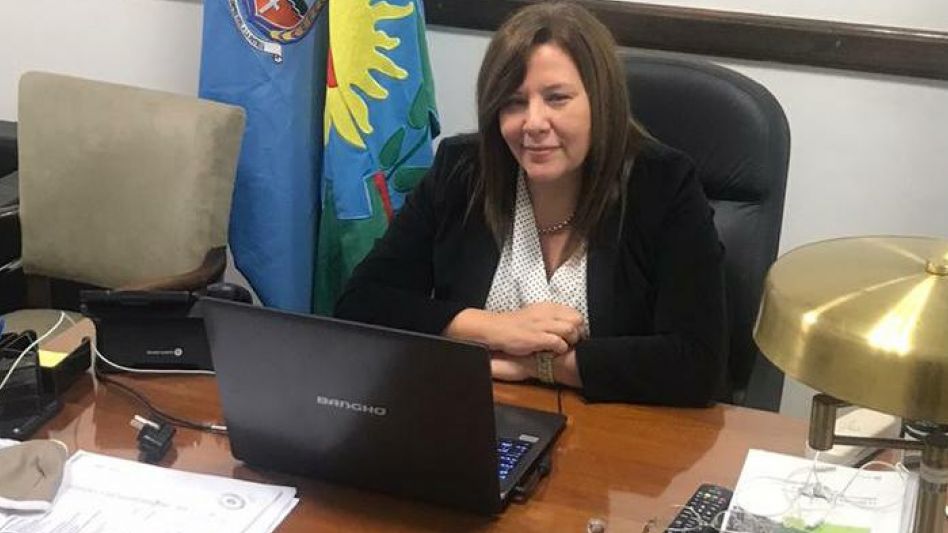 Lucrecia Egger, presente en la sesión por videoconferencia del senado