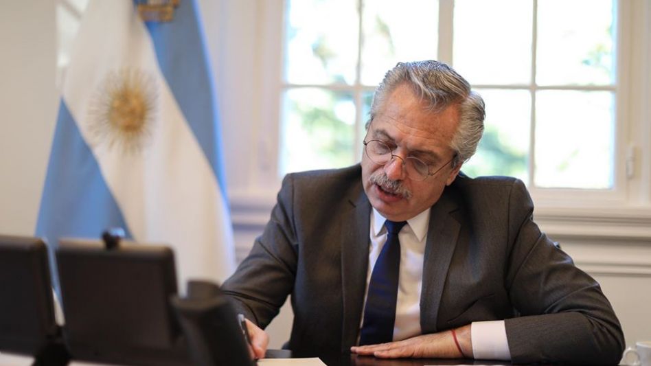 Fernández: "No es verdad que si abrimos la cuarentena la economía se vuelve próspera"