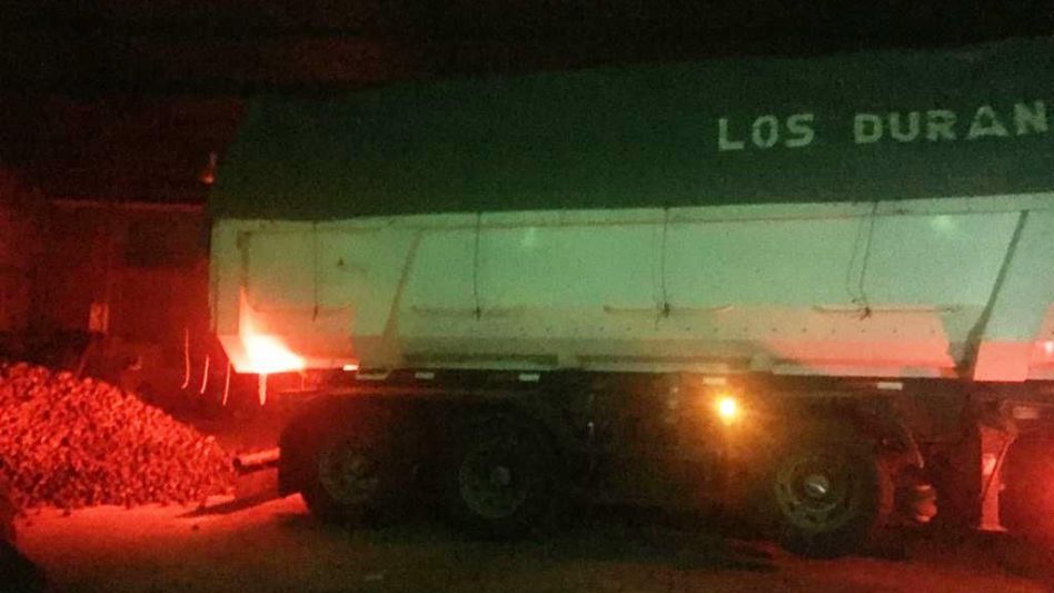 El domingo a la noche llegó a General Alvear un nuevo cargamento de papas donadas por la empresa Mc Cain. AGENCIA GENERAL ALVEAR/RAFAEL TORRES 