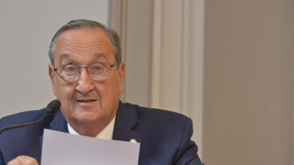 Lunghi amenaza con abrir actividades ?sin autorización? de Provincia.