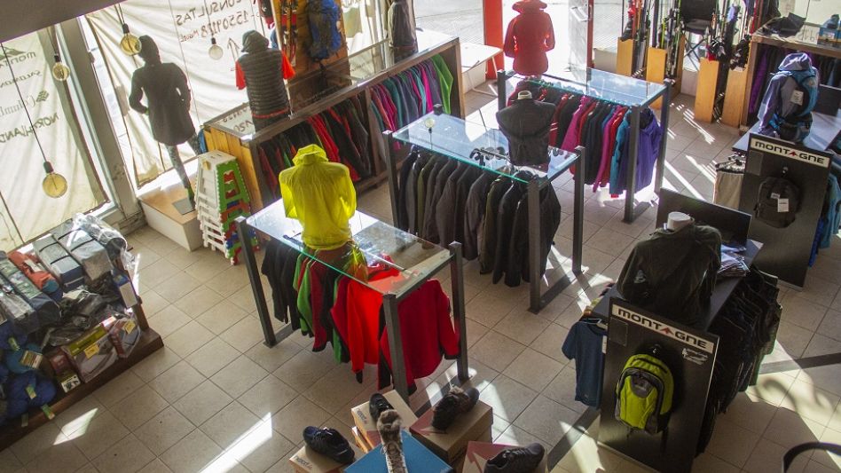 Al servicio de los clientes, en Spring Creek.   FOTOS NICOLÁS MURCIA 