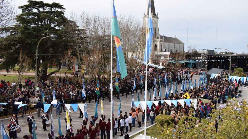 Si las condiciones climáticas lo permiten, mañana se realizará el acto conmemorativo de los 151 años de la fundación de General Alvear. ARCHIVO AGENCIA GENERAL ALVEAR/RAFAEL TORRES