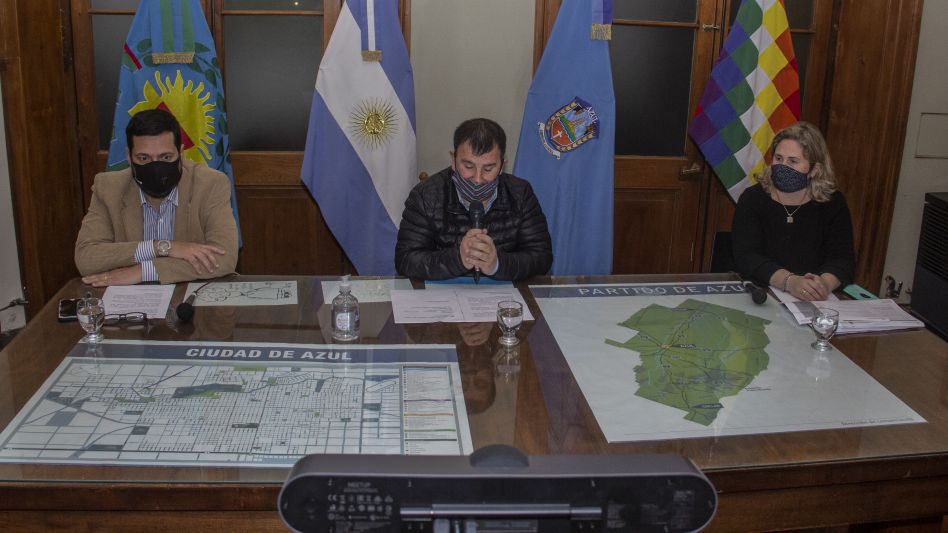 El intendente Hernán Bertellys dio detalles ayer sobre cómo será la fase 4 ampliada, que comenzará a regir formalmente mañana. NICOLAS MURCIA