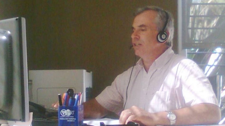 Juan José Ercazti subastando en el remate bahiense.