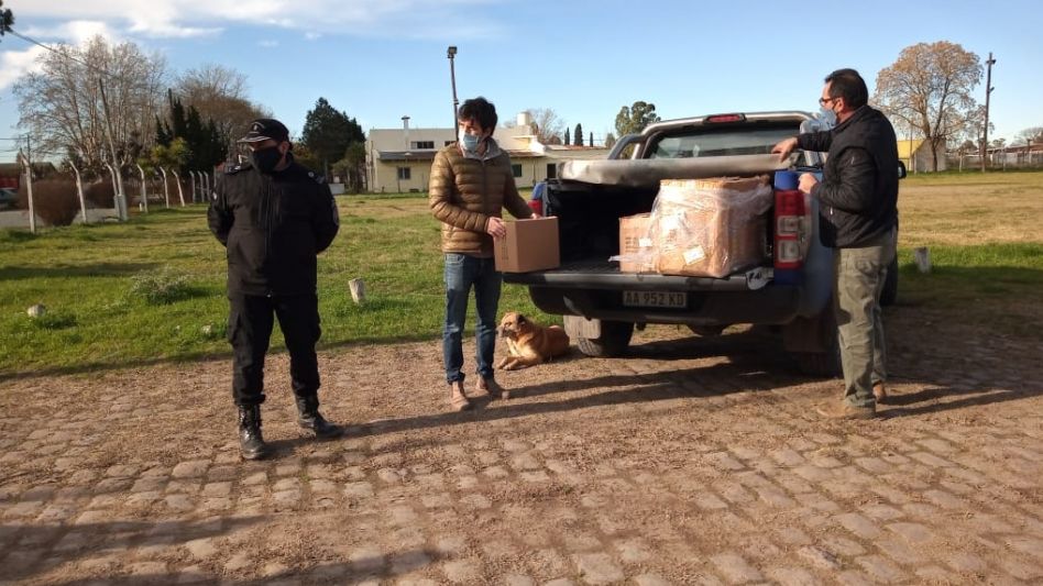En camioneta llegaron los insumos enviados por el Ministerio de Salud que fueron destinados a las unidades sanitarias 7 y 52 de esta ciudad.