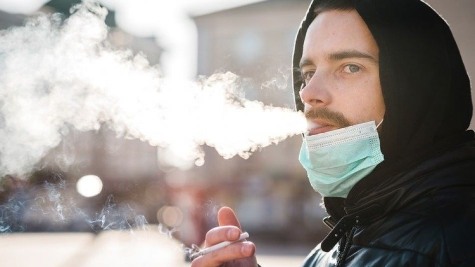 Cuatro de cada diez fumadores reconocen estar fumando más que de costumbre