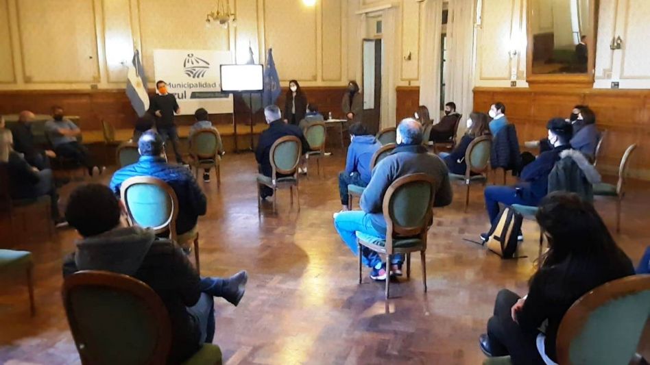 Capacitación sobre protocolo vigente para el sector gastronómico