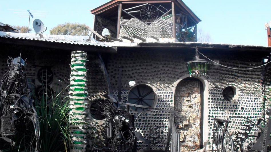 La Casa de las Botellas, un llamativo edificio en Quilmes.