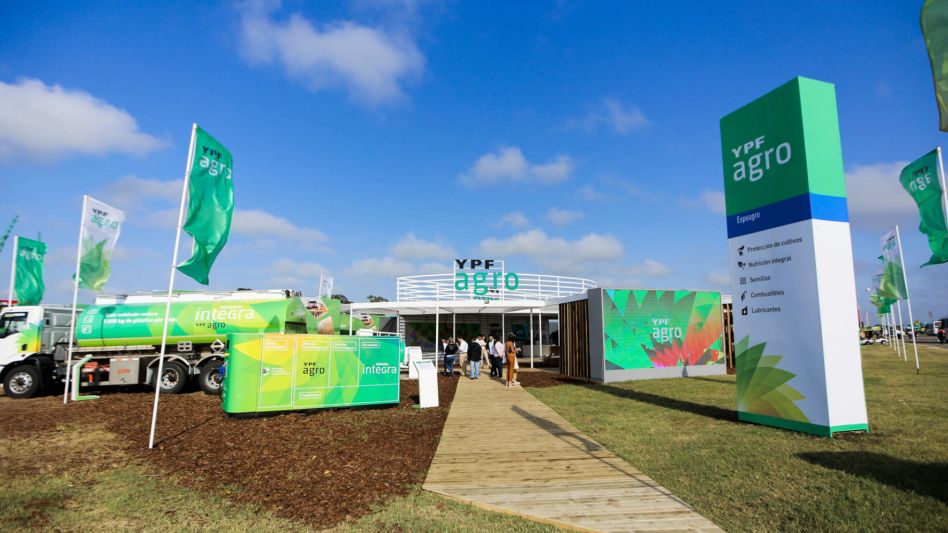 El Gobierno hará de YPF Agro la "empresa de referencia" para el sector cerealero