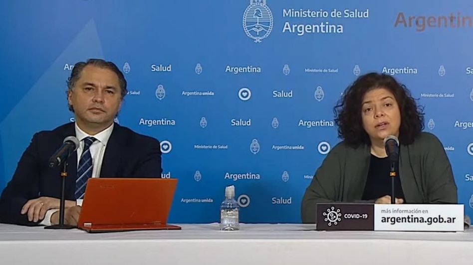 "En el DNU de mañana se van a suspender y restringir las reuniones sociales en todo el territorio nacional"