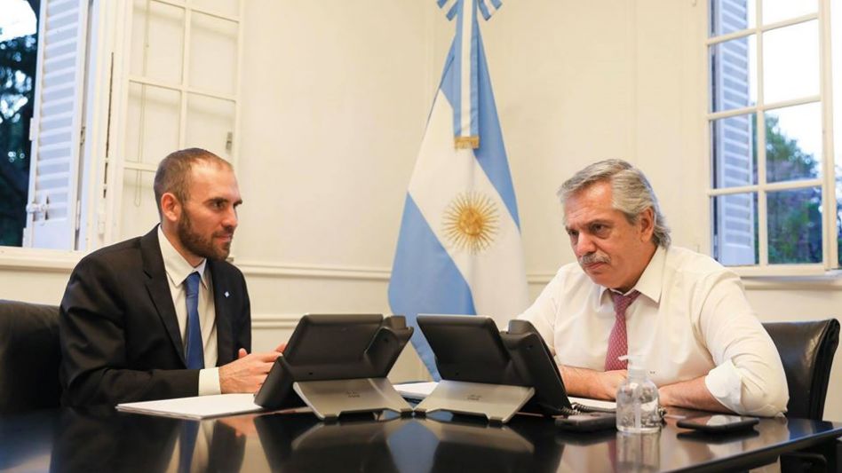 Deuda: el Gobierno oficializó el acuerdo de reestructuración con los bonistas