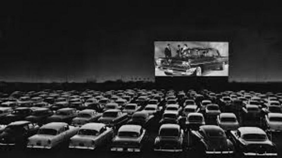 Un poco de historia de los autocines contada por el cinéfilo Alfredo Vivarelli. 
