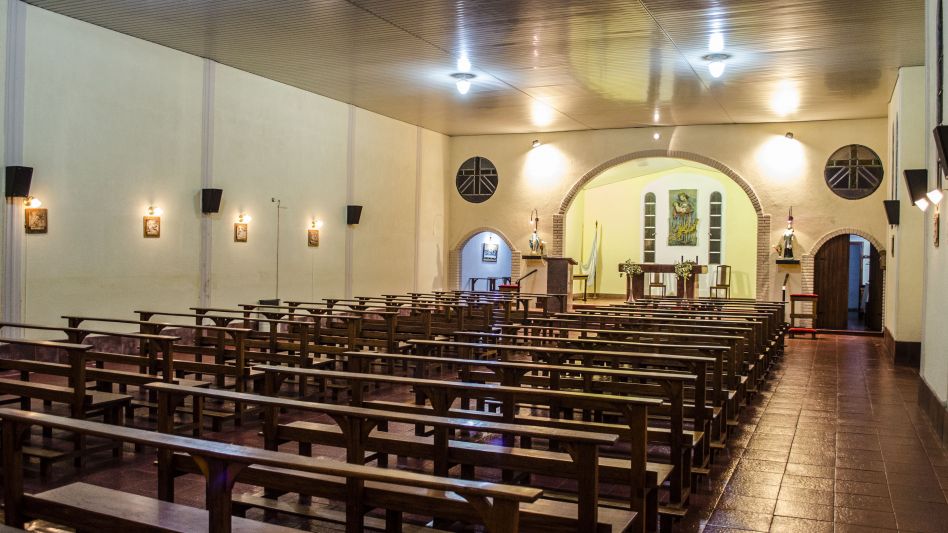 Lo que supo ser conocido como el ?campito?, en la actualidad es el bello templo dedicado a San Cayetano, el cual convoca y brinda acompañamiento a una amplia barrida por el camino de la Fe. 