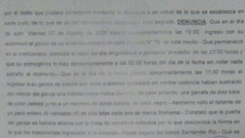 Una de las hojas de la denuncia radicada en la Policía por este hecho.