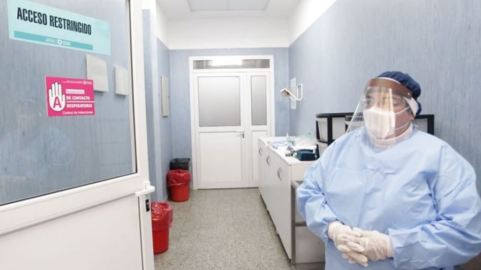 El 62% del total de fallecidos por coronavirus en la Argentina murió en el último mes