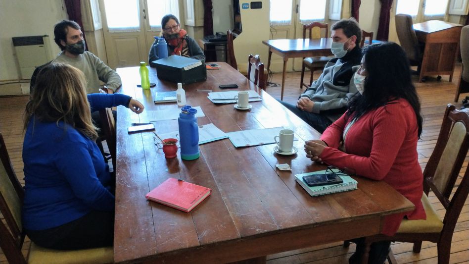 El deliberante informó que este miércoles se llevó a cabo una reunión de la Comisión de Acción Social, Cultura, Educación y Deportes con el objetivo de trabajar sobre expedientes elevados a esa comisi