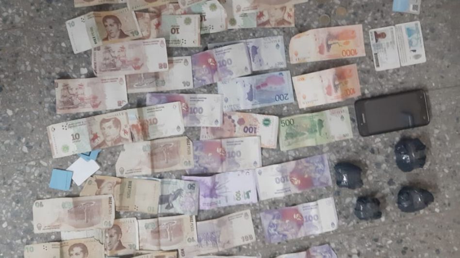 Tenía marihuana y fue aprehendida