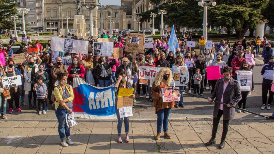Marcha por Eliana Mendilaharzu: El caso llegó a los medios nacionales