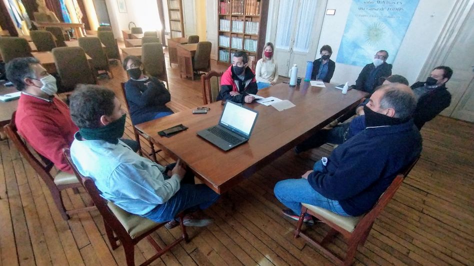 Los comerciantes atraviesan una delicada situación a pesar de estar habilitados para trabajar.