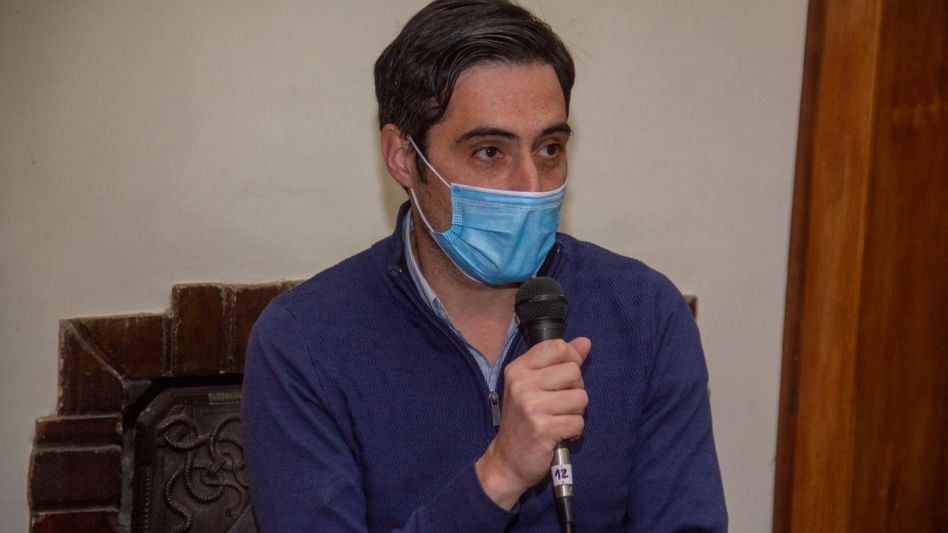 El vice director del Hospital Pintos, Dr. Martín Maraschio, habló del estado de salud de los pacientes internados y abogó para que se hagan esfuerzos que eviten hacer colapsar al sistema de salud.