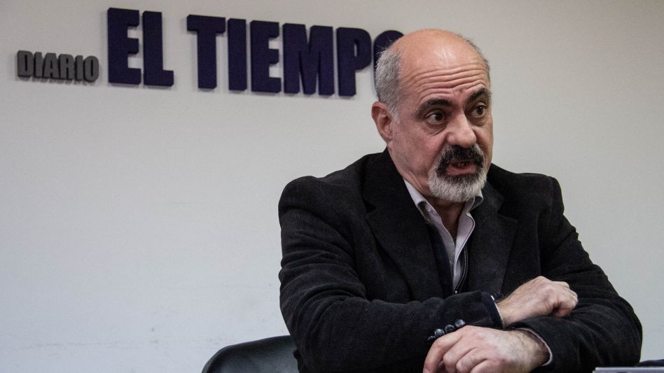 Sugerencia para estudiar la carrera. ?Que sigan adelante que no se van a arrepentir, no hay edad para estudiar esta cerera, los incentivo de corazón a que sigan, es una profesión que siempre te da sat