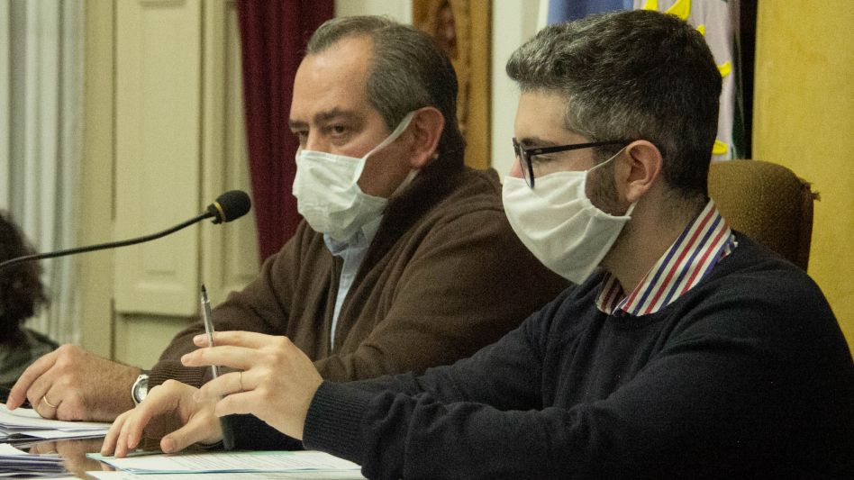 El presidente del Concejo Deliberante de Azul, Dr. Juan Sáenz, en una de las sesiones realizadas este año. ANGIE DÍAZ JACQUOT