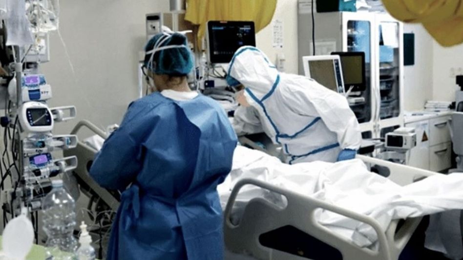 Terapias intensivas: cómo funciona el "monitor" para evitar la saturación de camas en la provincia