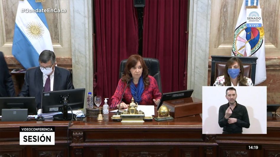 Cristina Kirchner decretó el cupo laboral travesti-trans en el Senado