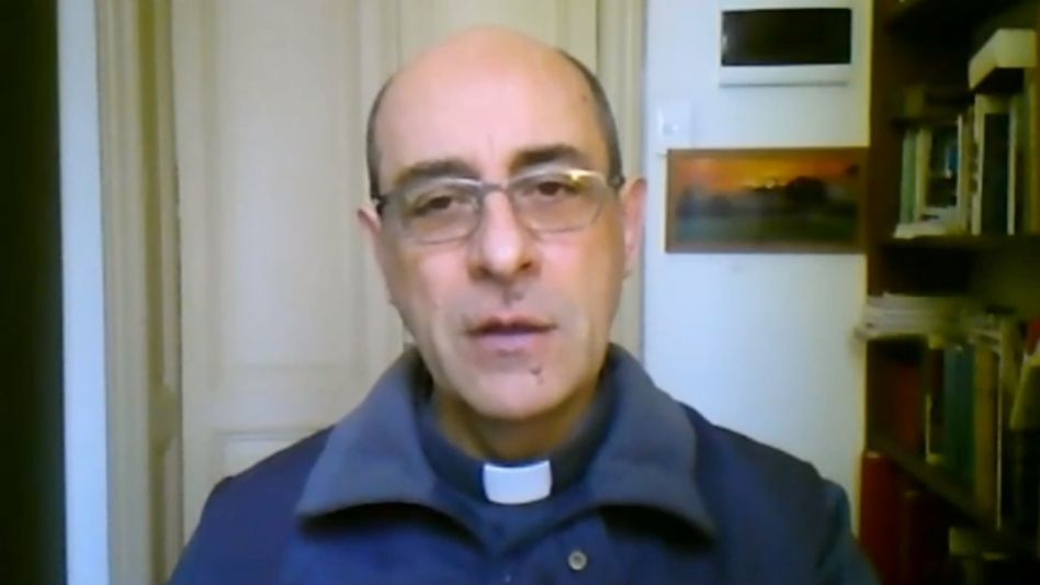 El arzobispo platense convocó a una jornada de oración por los trabajadores de la salud