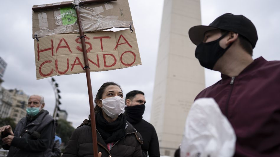 "Banderazos patrios": entre la protesta por la cuarentena y el desafío político 