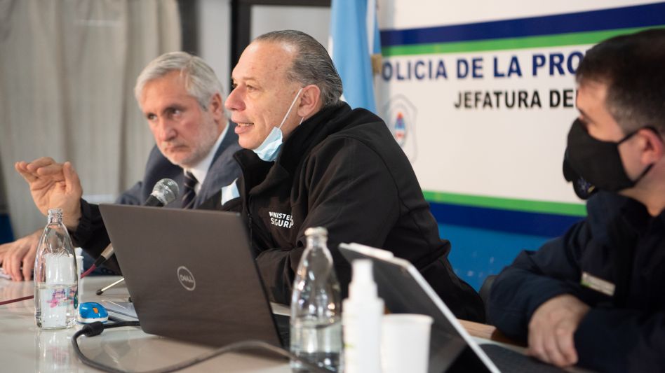 Berni resaltó la baja del delito aunque la nota la dio la piratería del asfalto