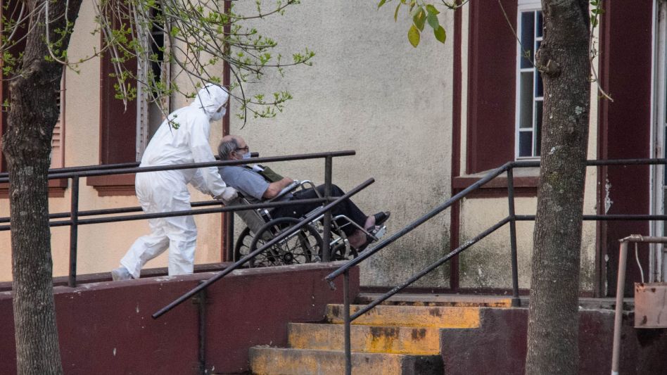 Azul suma 18 fallecidos y 280 casos activos de coronavirus