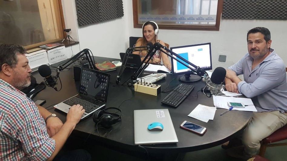Las fotos las elegí porque me representan en dos actividades que no podría dejar de hacer. 