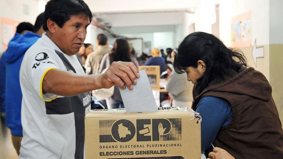 Las elecciones presidenciales en Bolivia se celebran este domingo 18. (Télam)