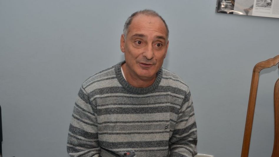 Sergio Torre, secretario General del SUTEBA en el ámbito local, habló con ?Tiempo de Radio? cerca del Fondo Educativo en Azul. ARCHIVO/EL TIEMPO/NICOLÁS MURCIA  