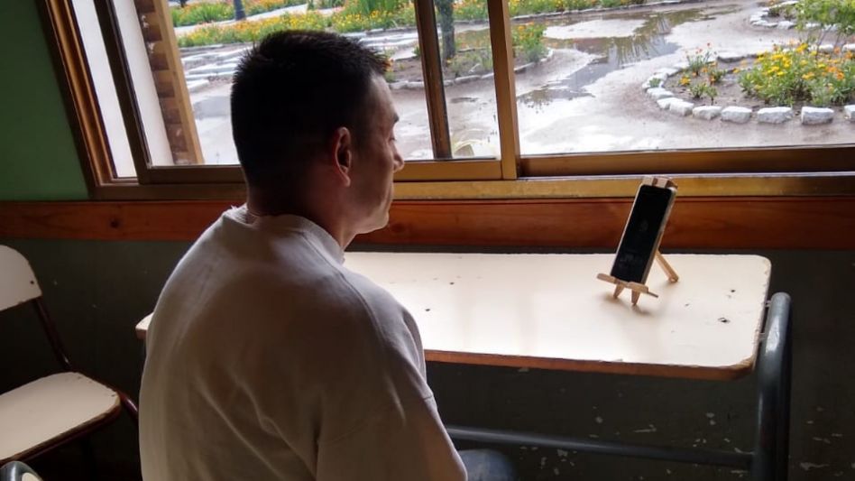 Más de 20 alumnos privados de libertad comenzaron a rendir exámenes virtuales en la UNICEN